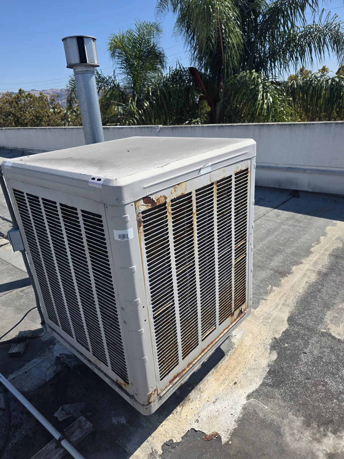 Rooftop Cooling Equipment: Exterior and Compressor Access